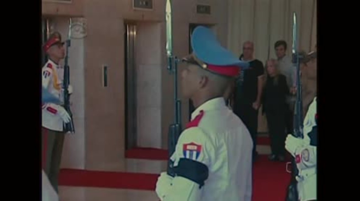 Cuba: Thousands line streets as Castro’s ashes begin journey across country