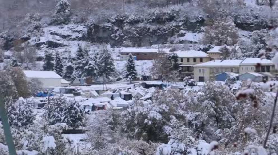 Greece: Refugees living in freezing conditions after heavy snowfall in Katerini