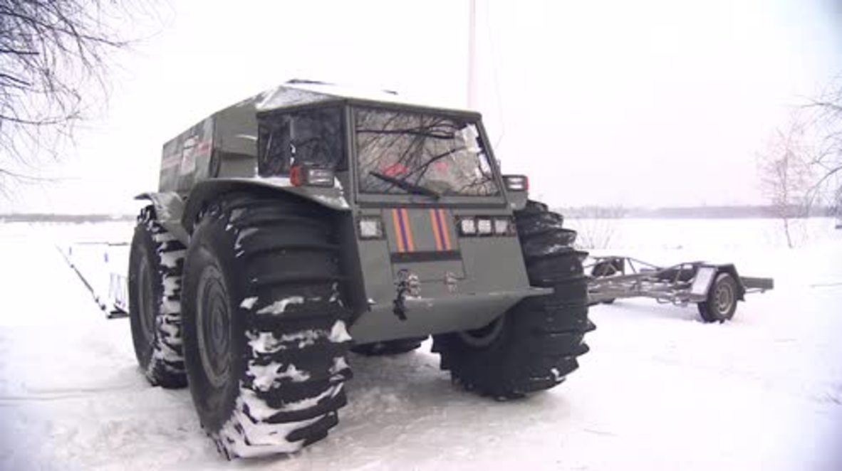 Russia: Snegobolotohod to the rescue - Russia's river warrior saves those who fall through ice