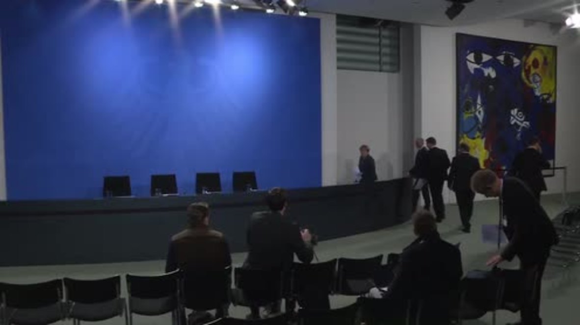 Germany: Merkel vows to enforce ‘law and order’ to manage refugees