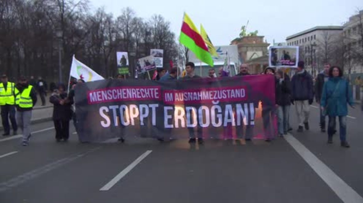 Germany: Pro-Kurdish activists denounce Erdogan govt. on Human Rights Day