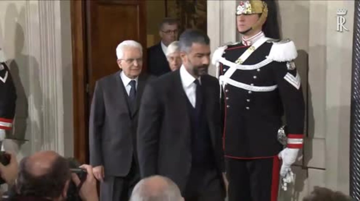 Italy: President Mattarella pledges to solve government crisis