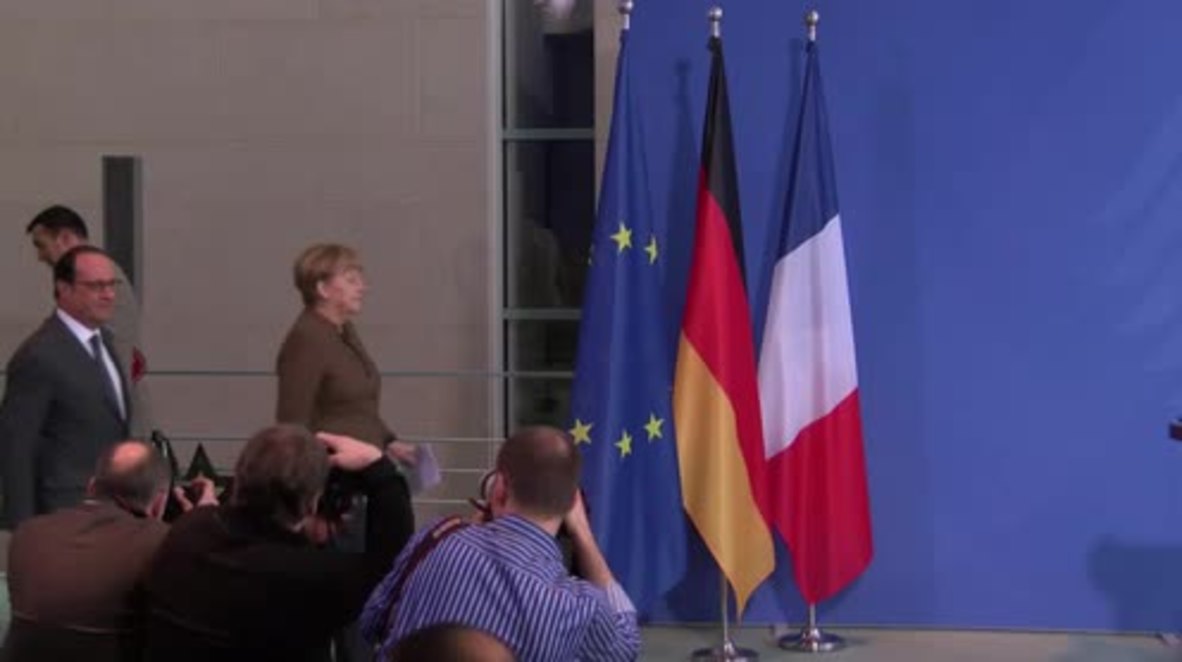 Germany: 'Necessary' to prolong sanctions against Russia, say Merkel and Hollande