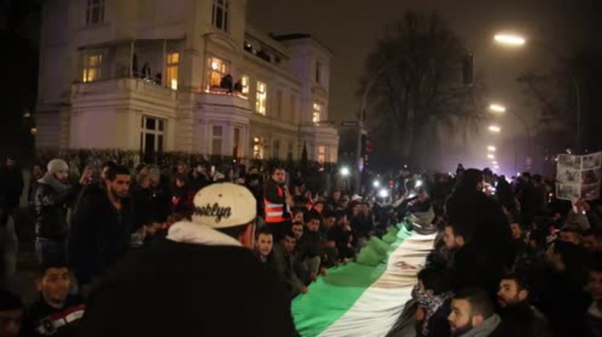 Germany: Protesters rally outside Syrian consulate in Hamburg in solidarity with Aleppo