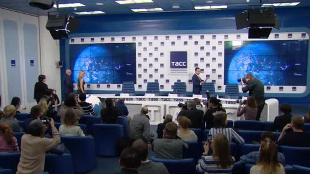 Russia: 'I would gladly have a Russian passport' – Pamela Anderson holds presser in Moscow