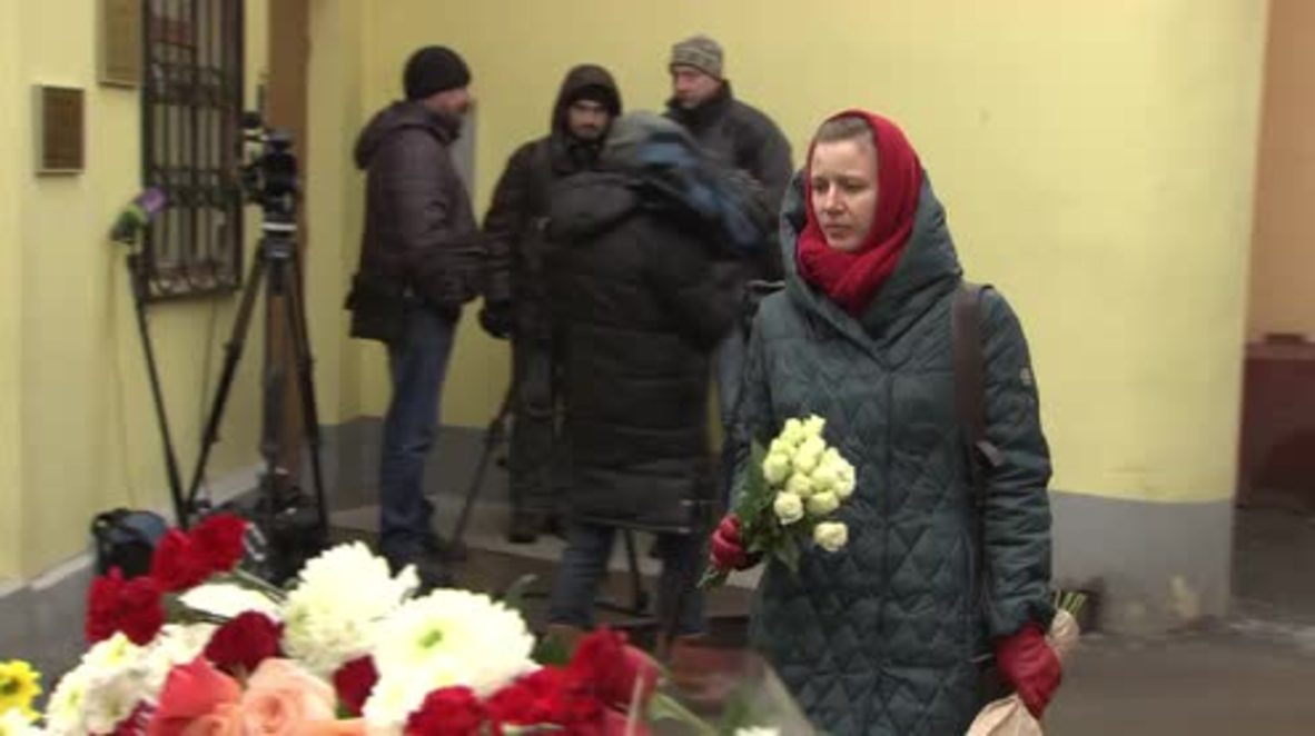 Russia: Russians mourn activist Elizaveta 'Doctor Liza' Glinka after Tu-154 crash