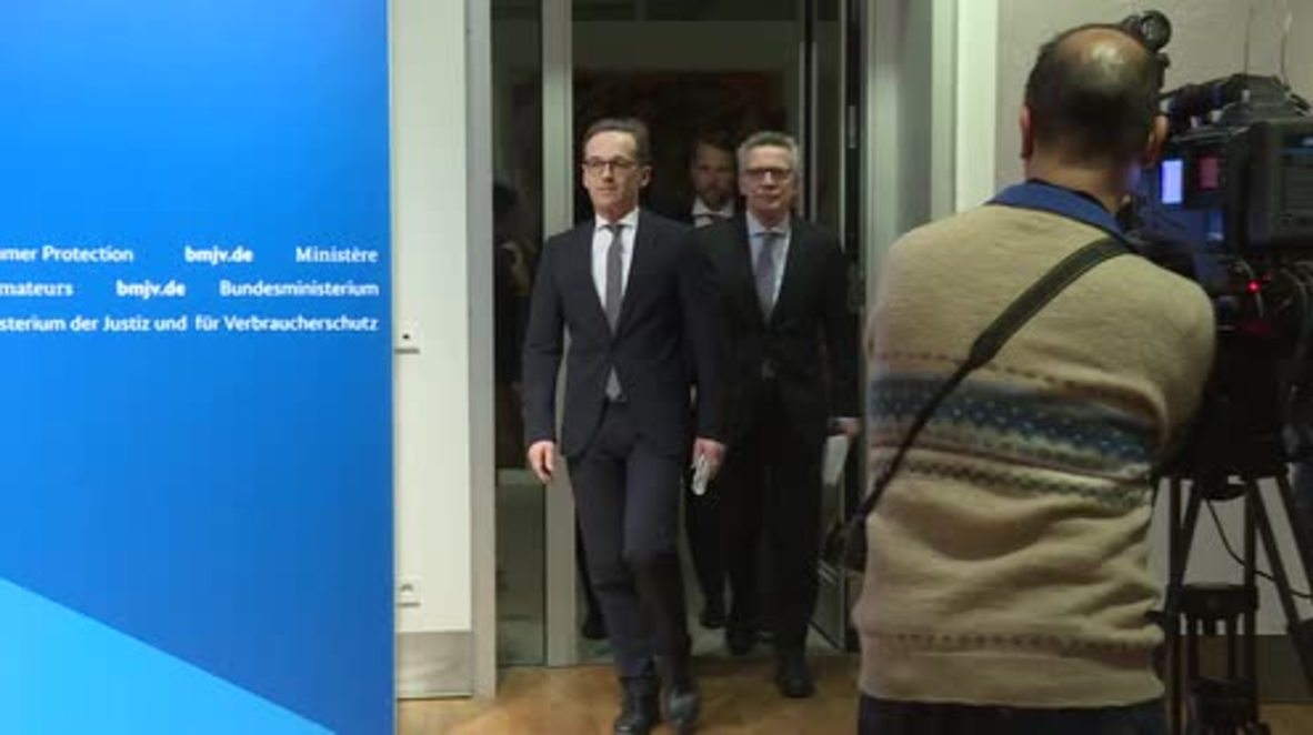 Germany: Electronic tags considered for refugees who pose 'threat' to Germany