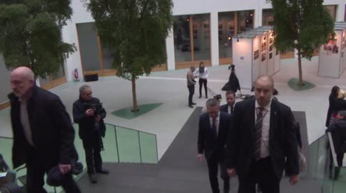 Germany: Annual asylum seeker levels dropped by 600,000 in 2016 - de Maiziere