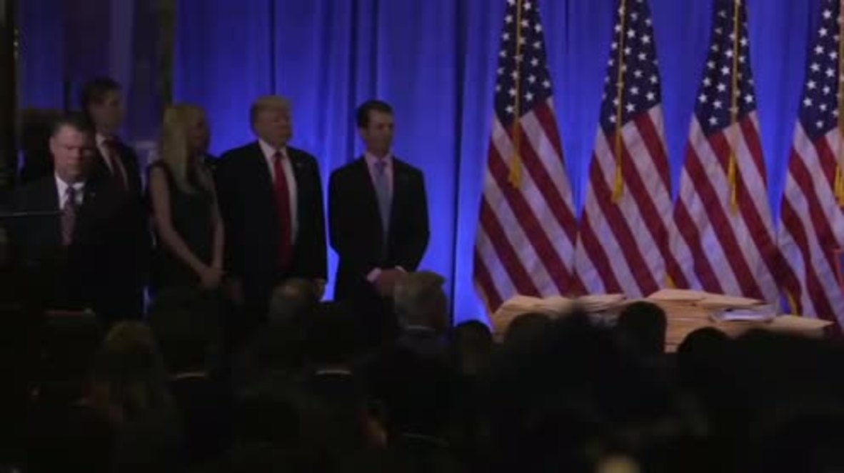 USA: ‘I'm also very much a germaphobe’ - Trump dismisses 'WaterSportsGate' report