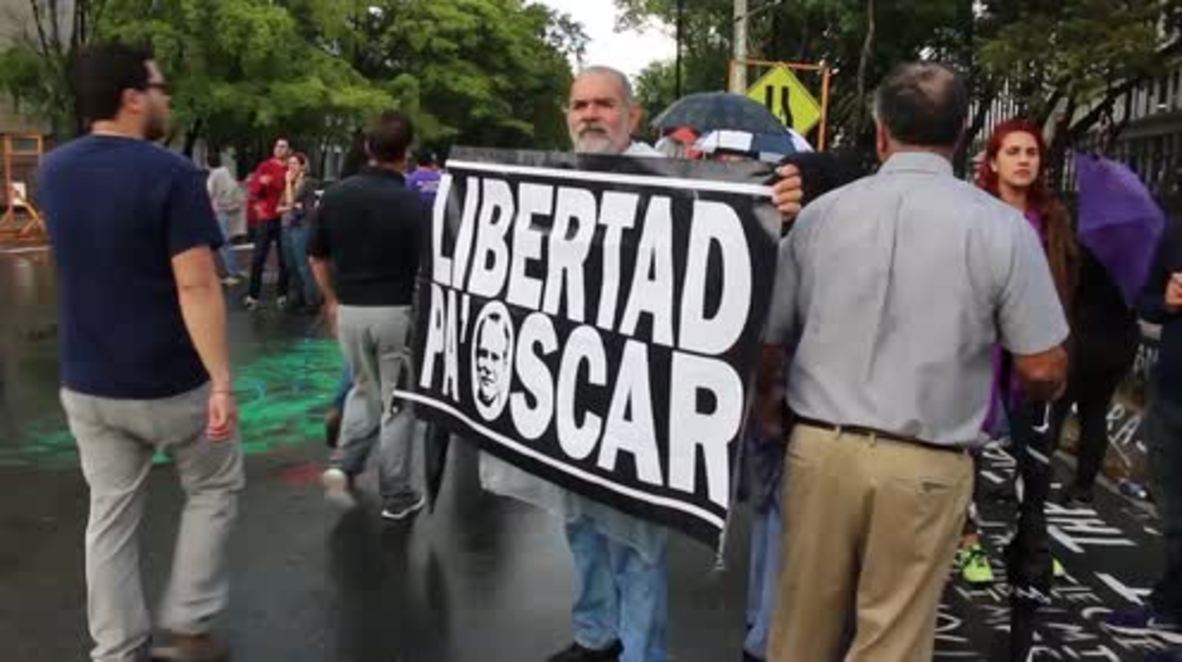 Puerto Rico: Protesters denounce Obama for failing to release Oscar Lopez Rivera