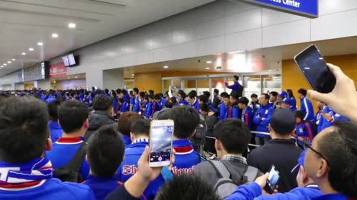 China: Shanghai Shenhua fans greet new pick Carlos Tevez at airport