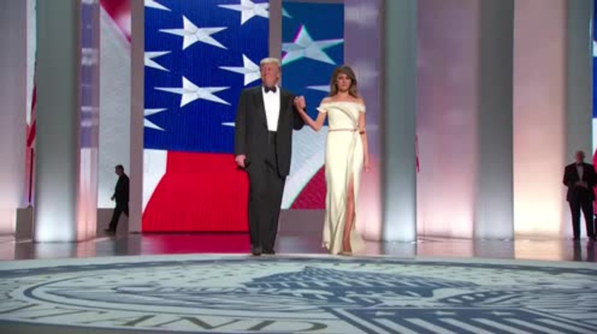 USA: Trump and Melania dance to 'My Way' at inaugural ball
