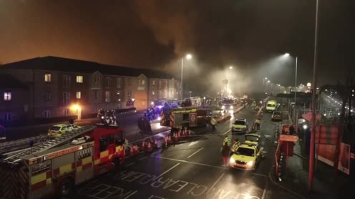 UK: Explosion rocks block of flats in London