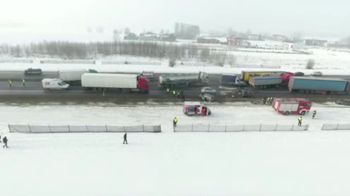 Poland: Five critical after 63 vehicles collide in two pile-ups