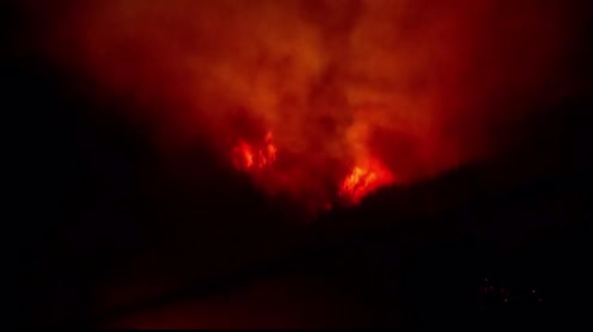 Chile: At least ten dead as devastating wildfire rips through central Chile