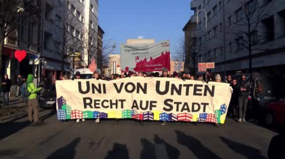 Germany: Hundreds march in support of housing secretary fired over Stasi links