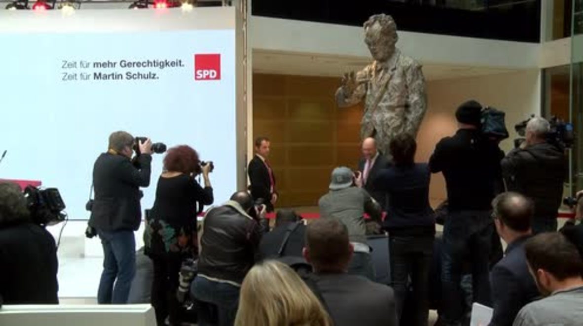 Germany: Trump's Farage invite shows desire to split the EU – Chancellor candidate Schulz