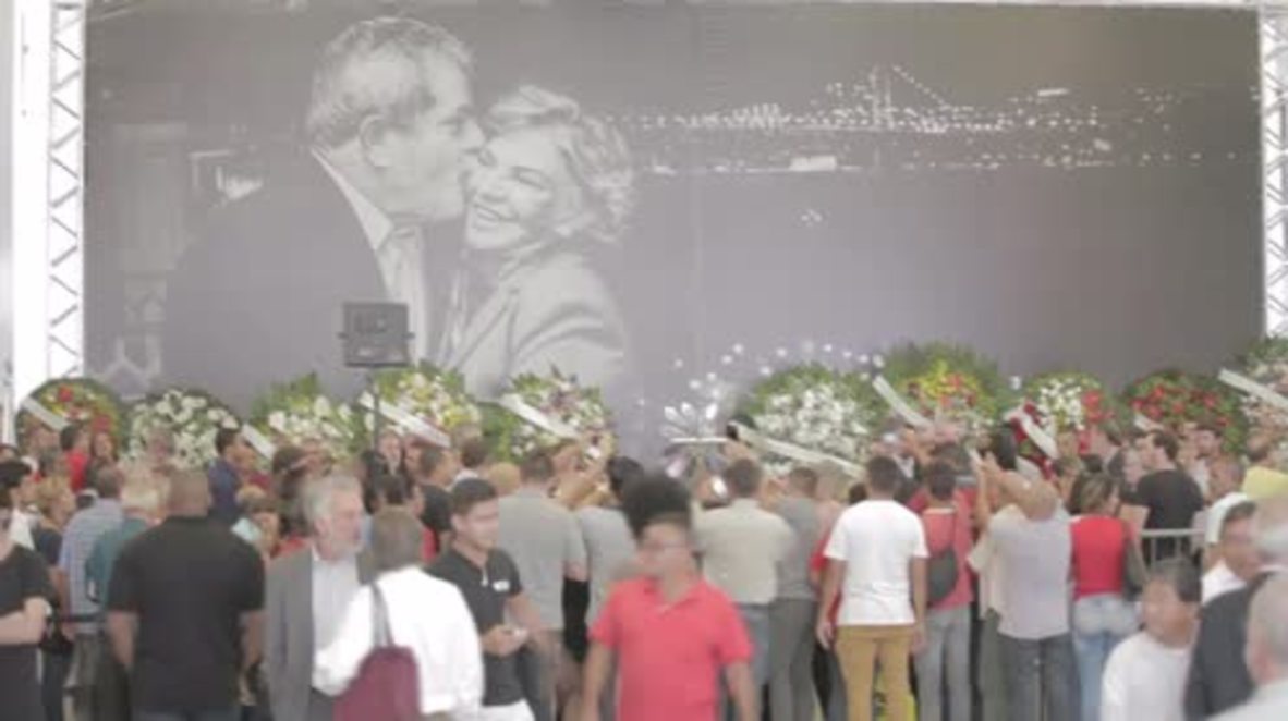 Brazil: Ex-President Lula holds vigil for his late wife in Sao Paulo