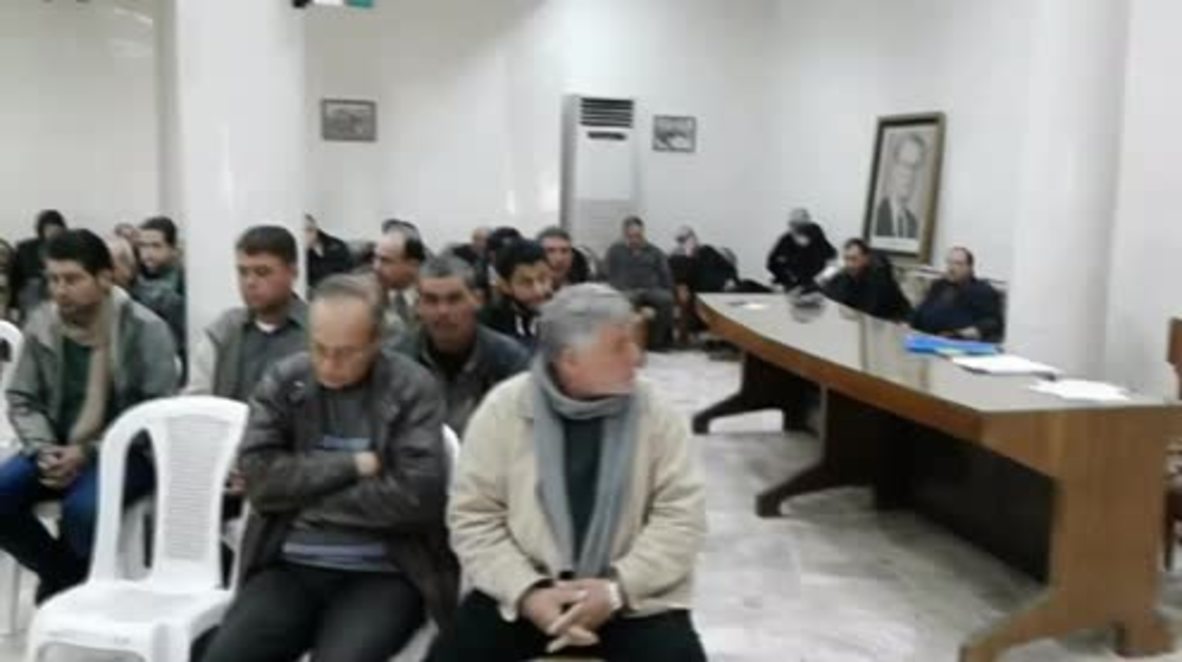 Syria: Anti-government fighters surrender in Homs in bid for amnesty