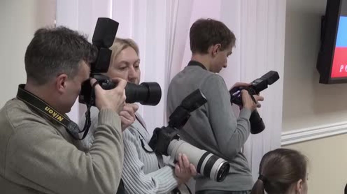 Ukraine: 'We will continue to kill you' DPR's Zakharchenko warns Ukrainian fighters