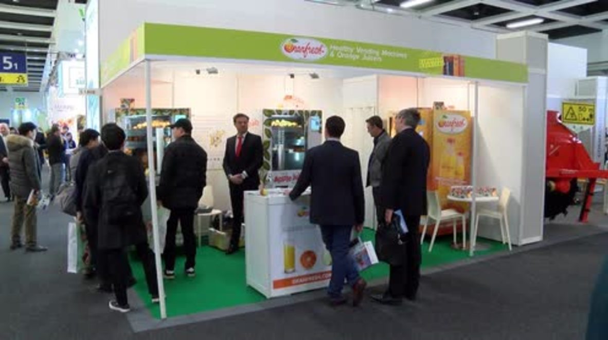 Germany: Fruit enthusiasts showcase their inventions in Berlin