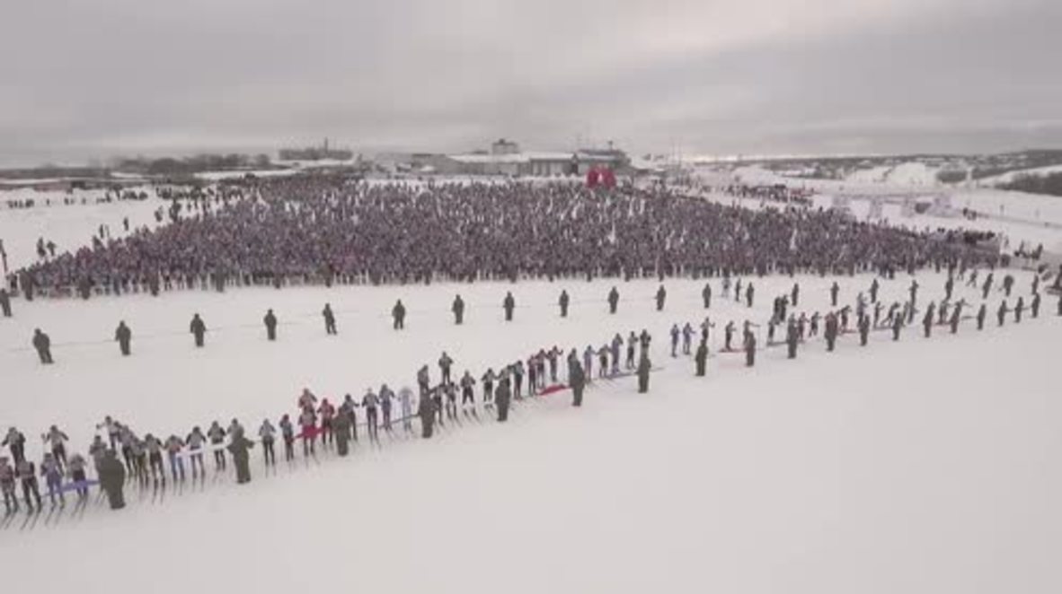 Russia: Drone captures 10,000 skiers racing at the Russian Ski Track 2017