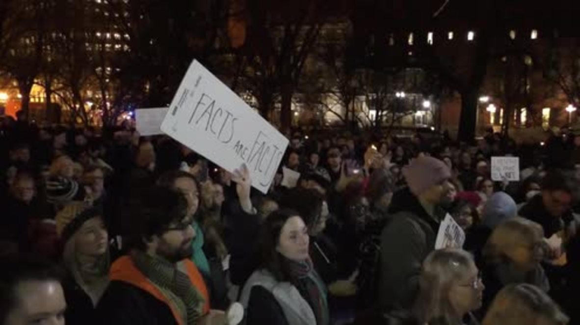 USA: Writers hold vigil for freedom of speech outside White House