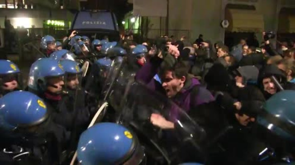 Italy: Antifa protesters clash with police outside right-wing memorial assembly