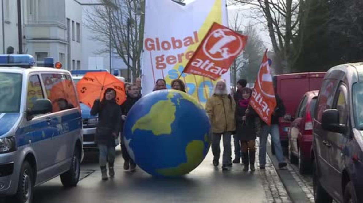 Germany: 'Go home, Rex' - protesters march in Bonn as G20 summit kicks off