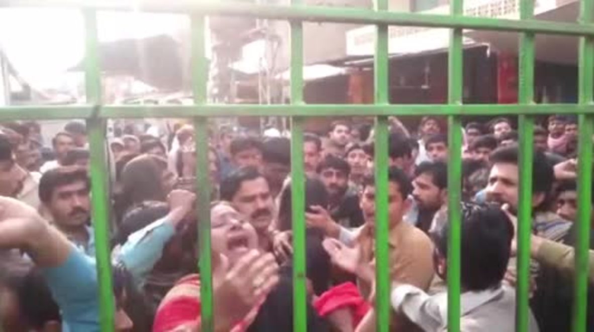 Pakistan: Devotees breach barricades to enter Sufi shrine hit by deadly blast