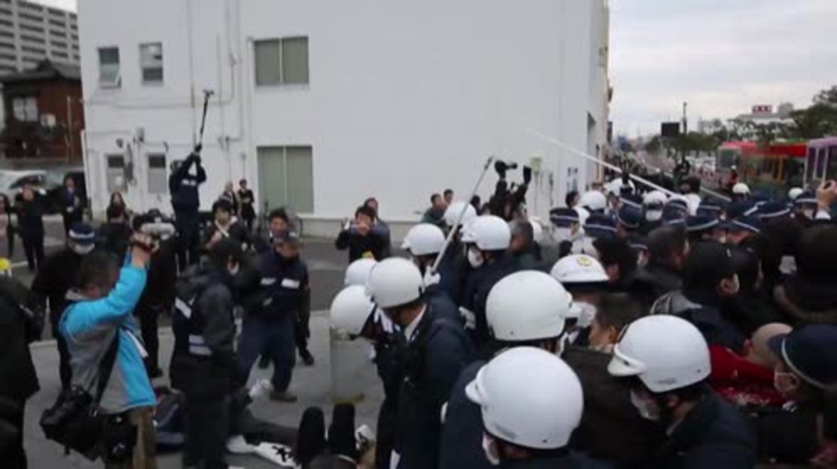 Japan: Violence erupts as Japanese and S. Korean nationalists clash on Takeshima Day