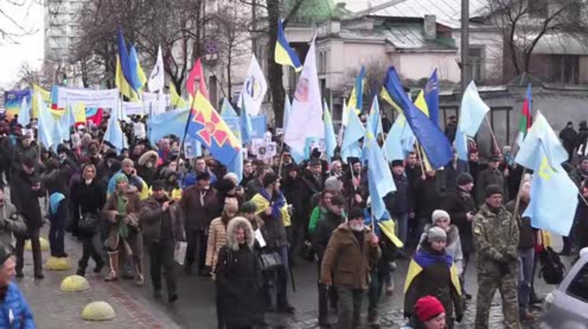 Ukraine: Hundreds march in Kiev to mark 'Day of Crimean Resistance'