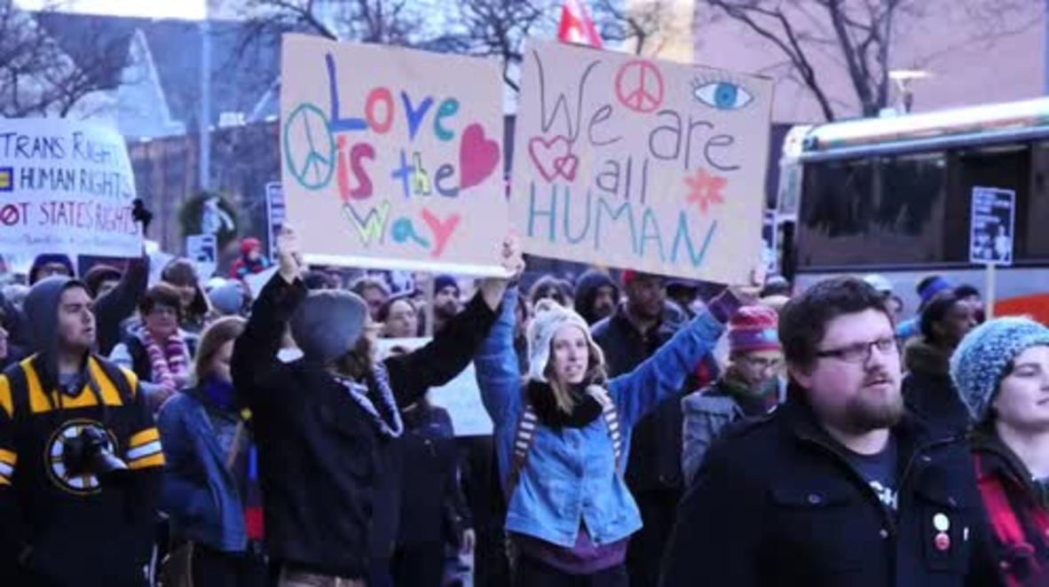 USA: Minneapolis protesters rally against Trump's attack on sanctuary cities