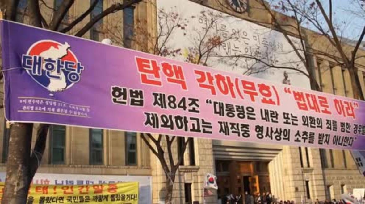 South Korea: Pro- and anti-Park protesters rally ahead of impeachment verdict