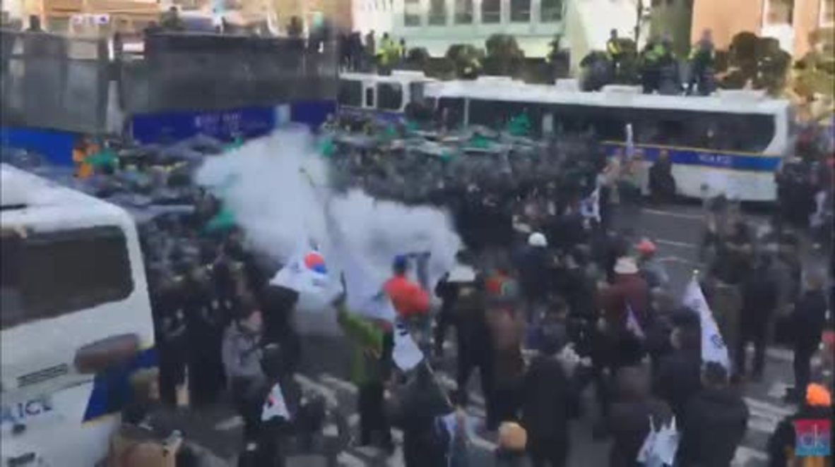 South Korea: Two dead as protests against Park’s impeachment turn violent in Seoul