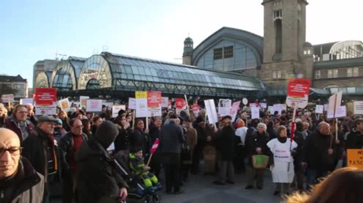 Germany: Hamburg's Turkish community rallies for 'No' in referendum