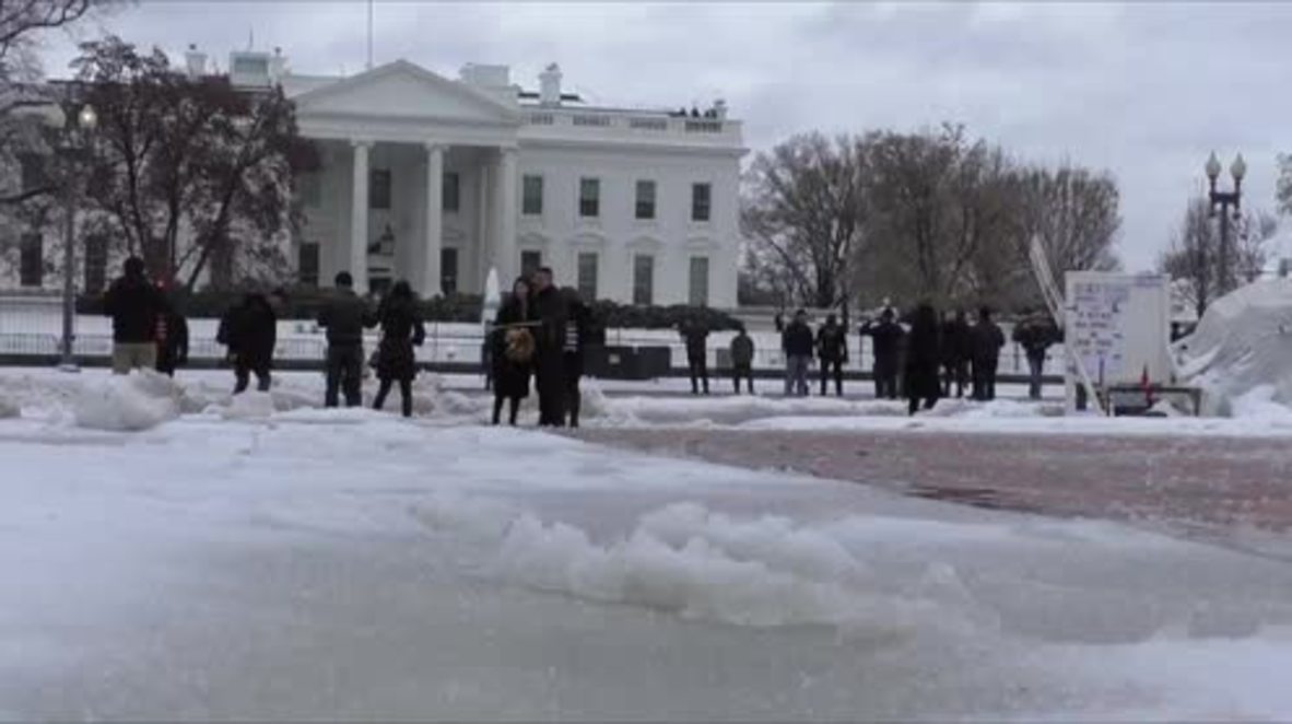 USA: Snowstorm strikes Washington DC