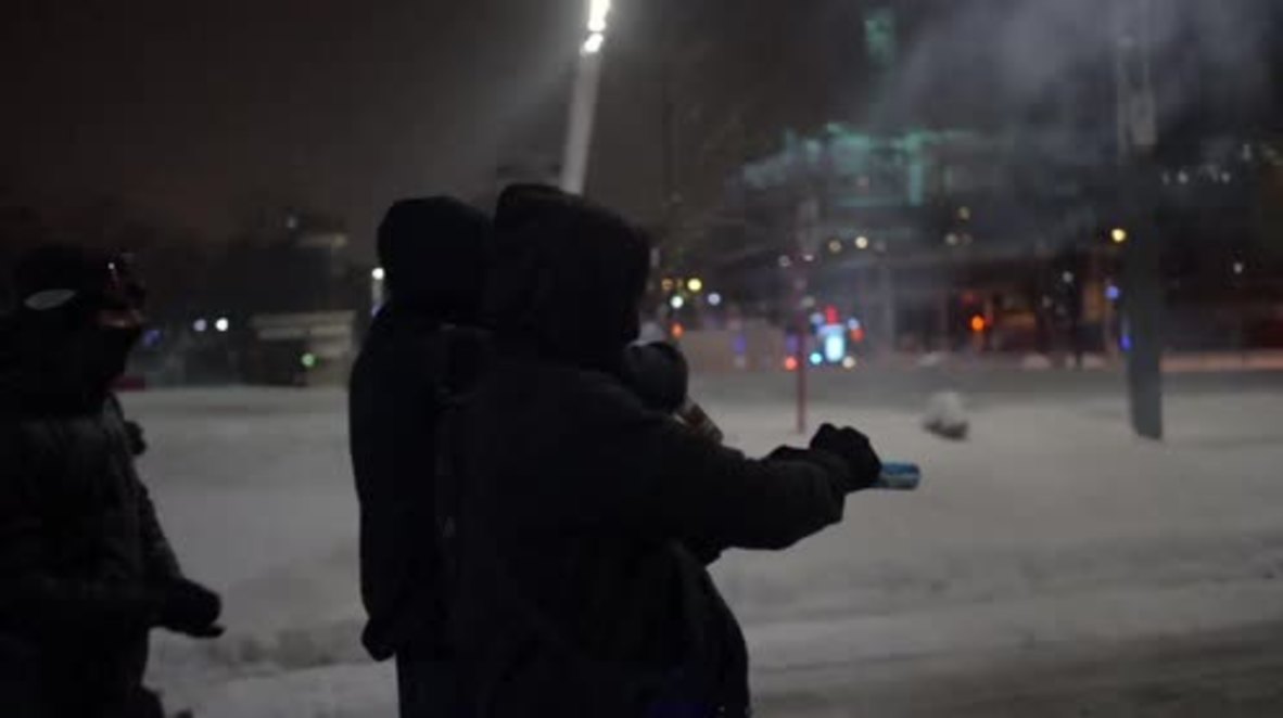 Canada: Fireworks fly at anti-police brutality demo in Montreal