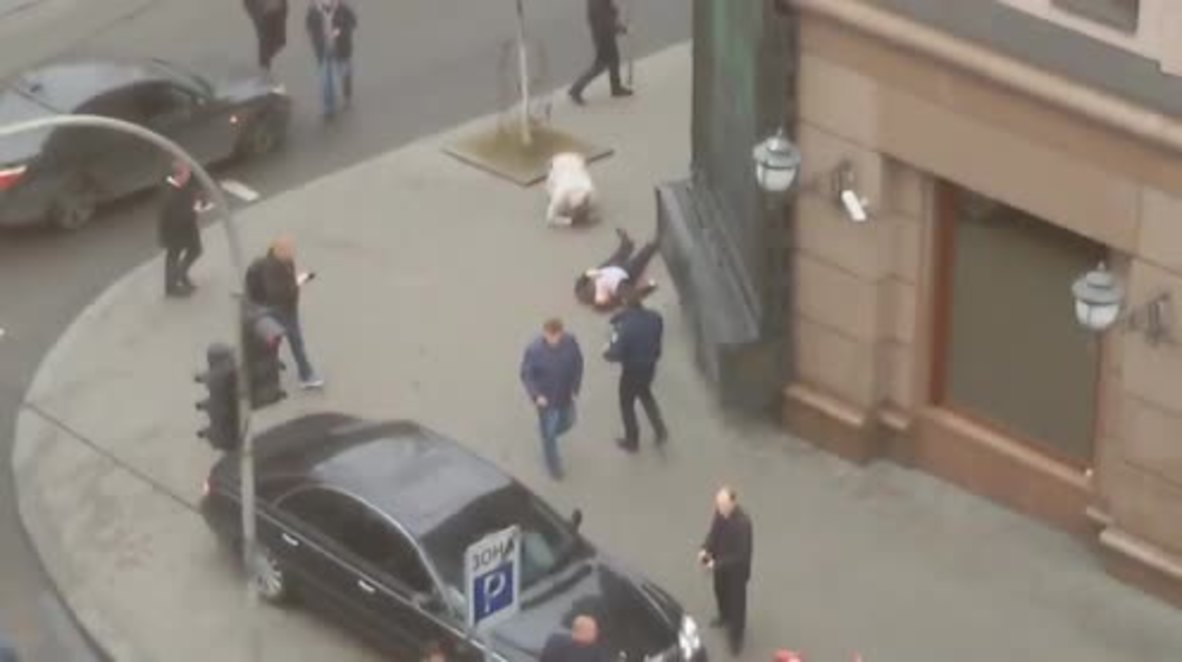 Ukraine: Additional footage shows Voronenkov's lifeless body after shooting