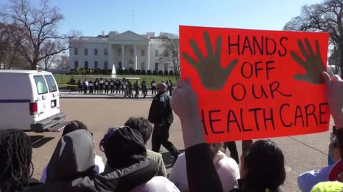 USA: Police detain multiple protesters in demo against repeal of Affordable Care Act