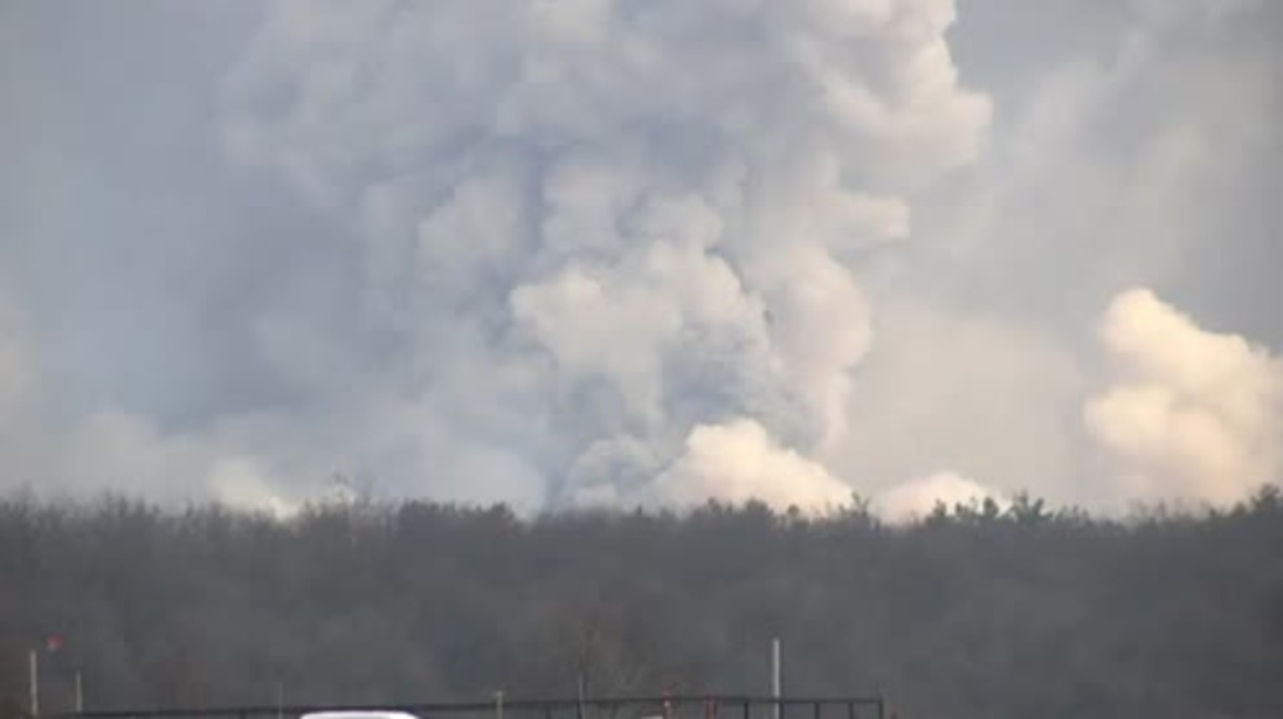 Ukraine: 'We dressed and ran' – Ukraine factory evacuees describe explosion