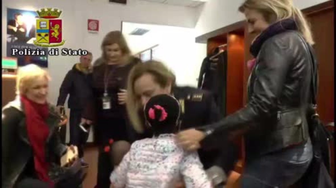 Italy: Lost 4yo refugee reunited with her mother in Sicily after months apart
