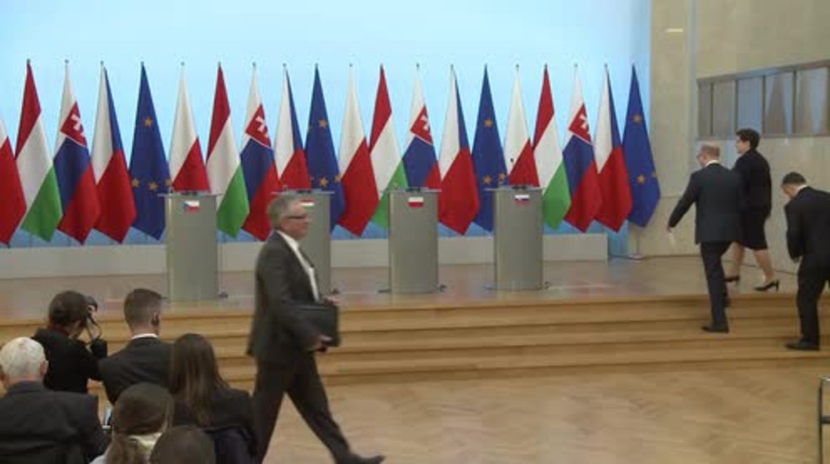 Poland: V4 leaders slam EU refugee relocation plan; Orban defends detention law