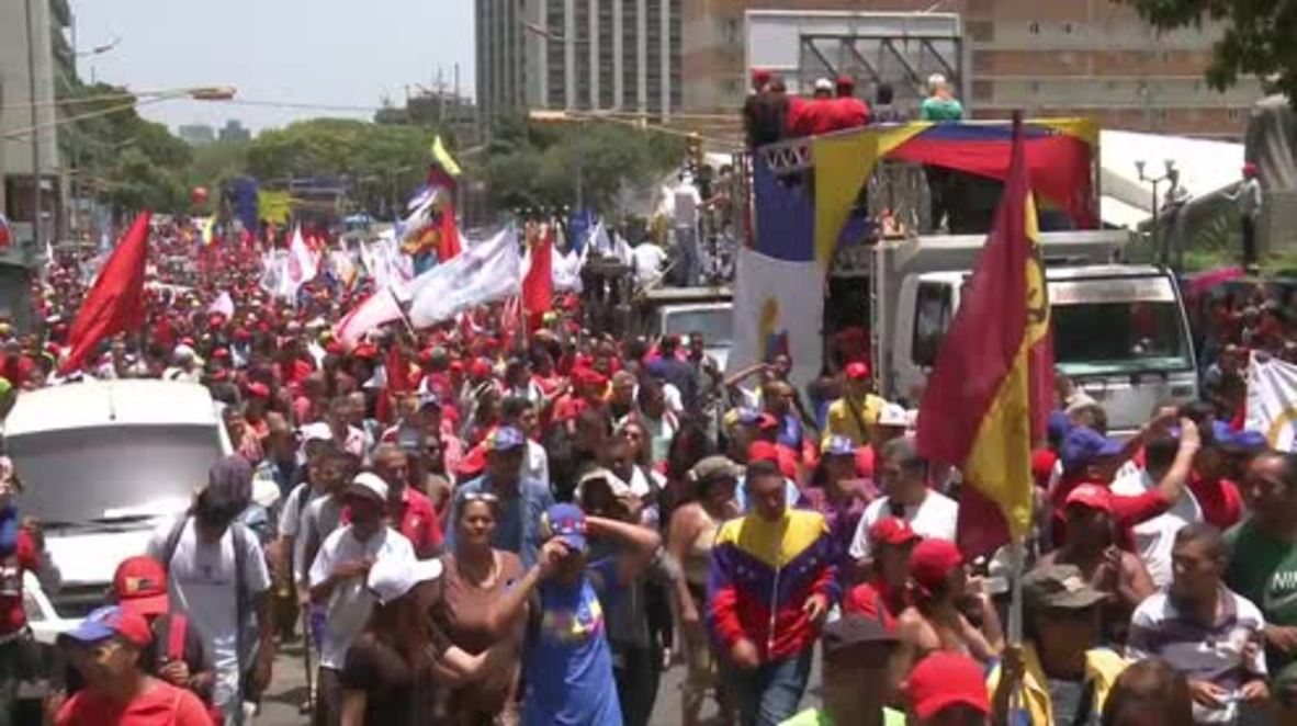 Venezuela: Thousands of Maduro's supporters march through Caracas