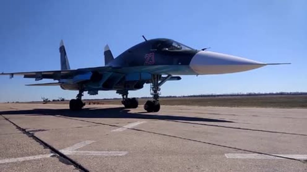 Russia: Su-34 warplanes perform tactical training in Voronezh Region