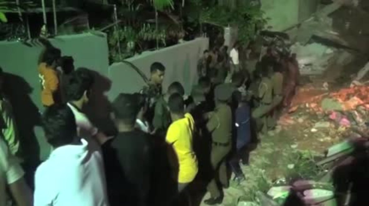 Sri Lanka: 300ft-high rubbish dump collapses in Colombo killing at least 19