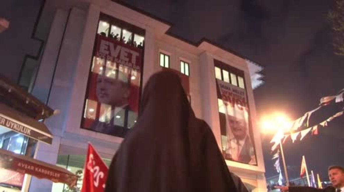 Turkey: Erdogan supporters celebrate referendum victory in Istanbul