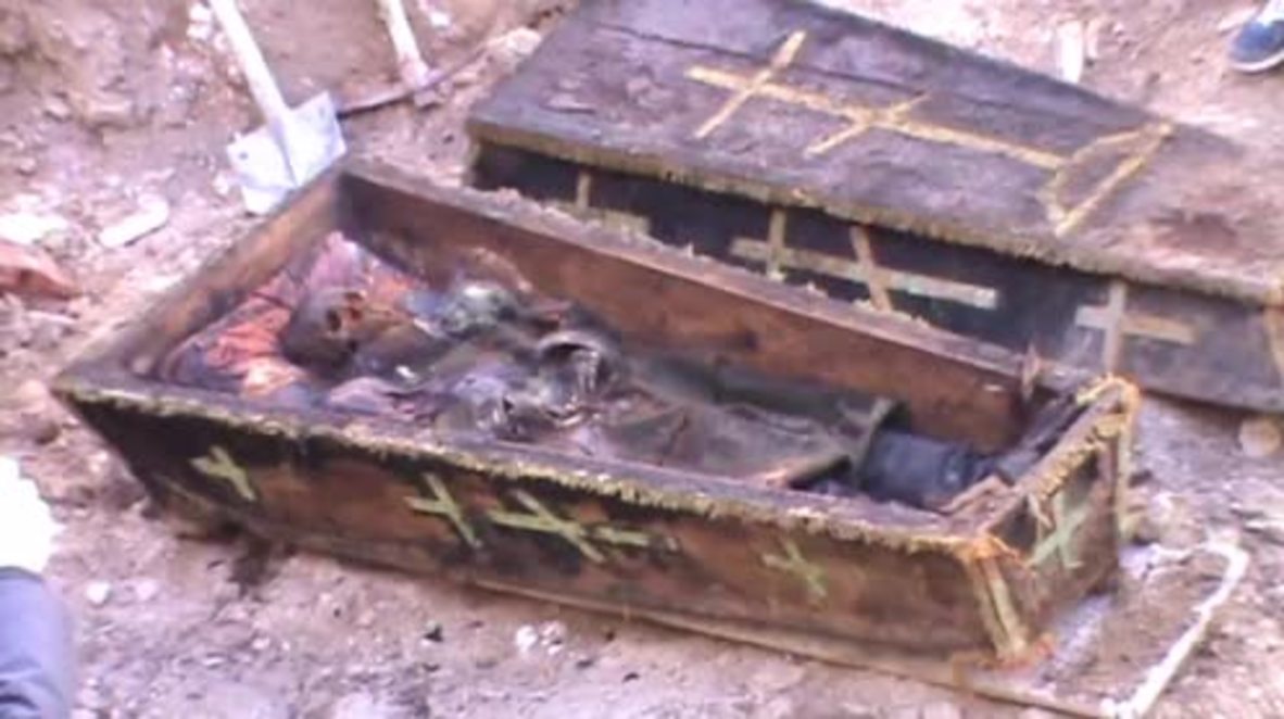 Turkey: Construction workers find SKELETON of Russian general still in his greatcoat