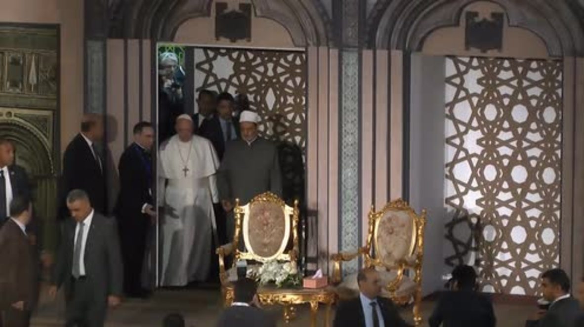 Egypt: Pope Francis and Grand Imam Sheikh Ahmed el-Tayeb meet in Cairo