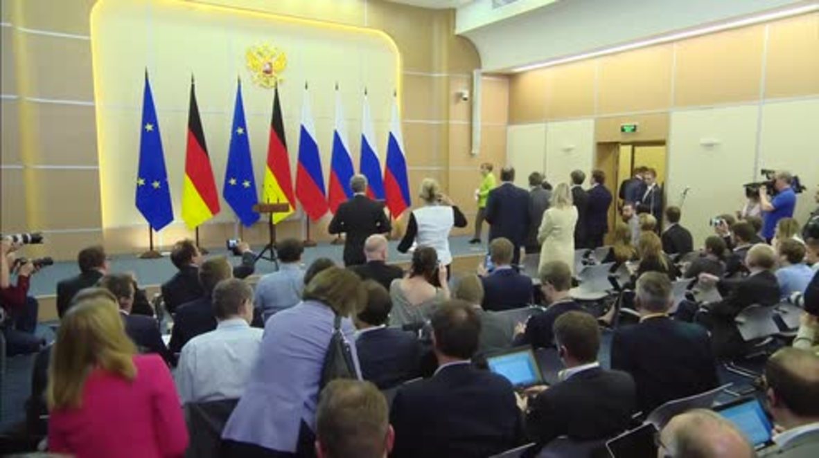Russia: Putin marks Odessa massacre as Merkel points to ‘LGBT abuse’ in Chechnya